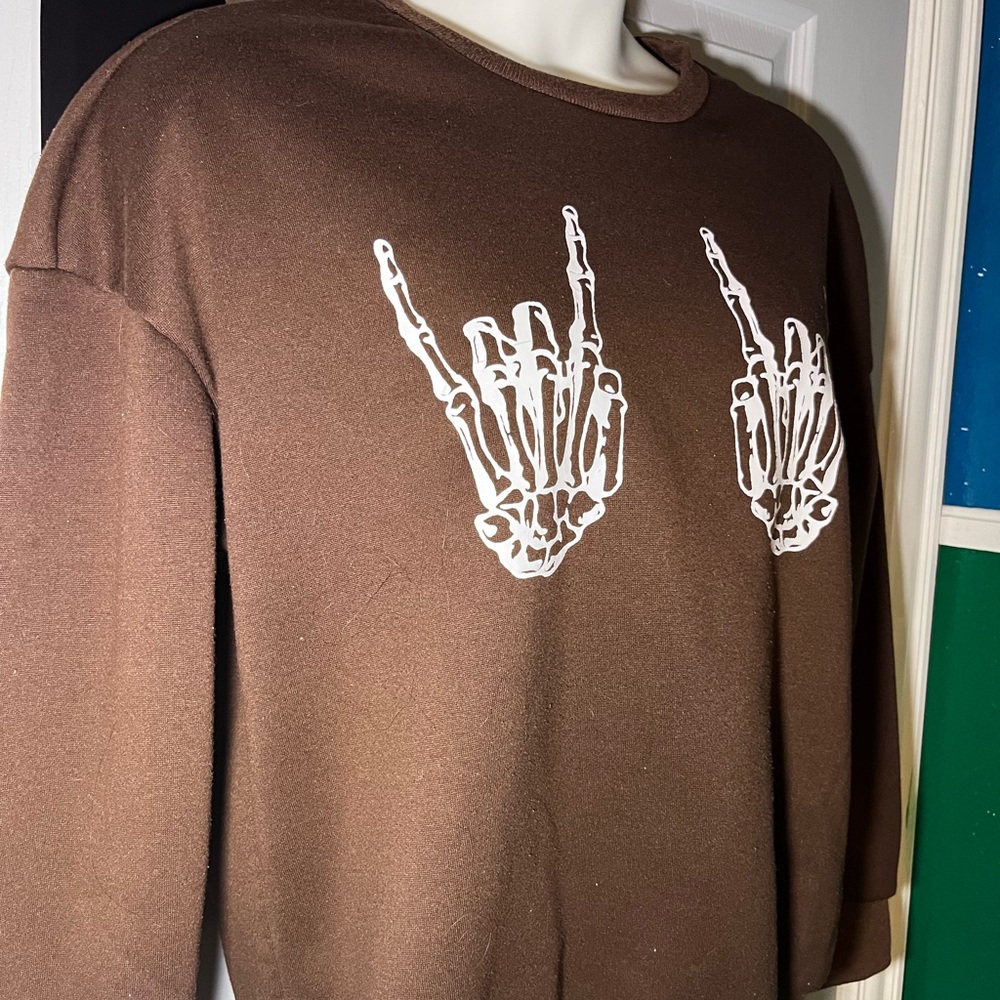 Sweater - Picture 3 of 3